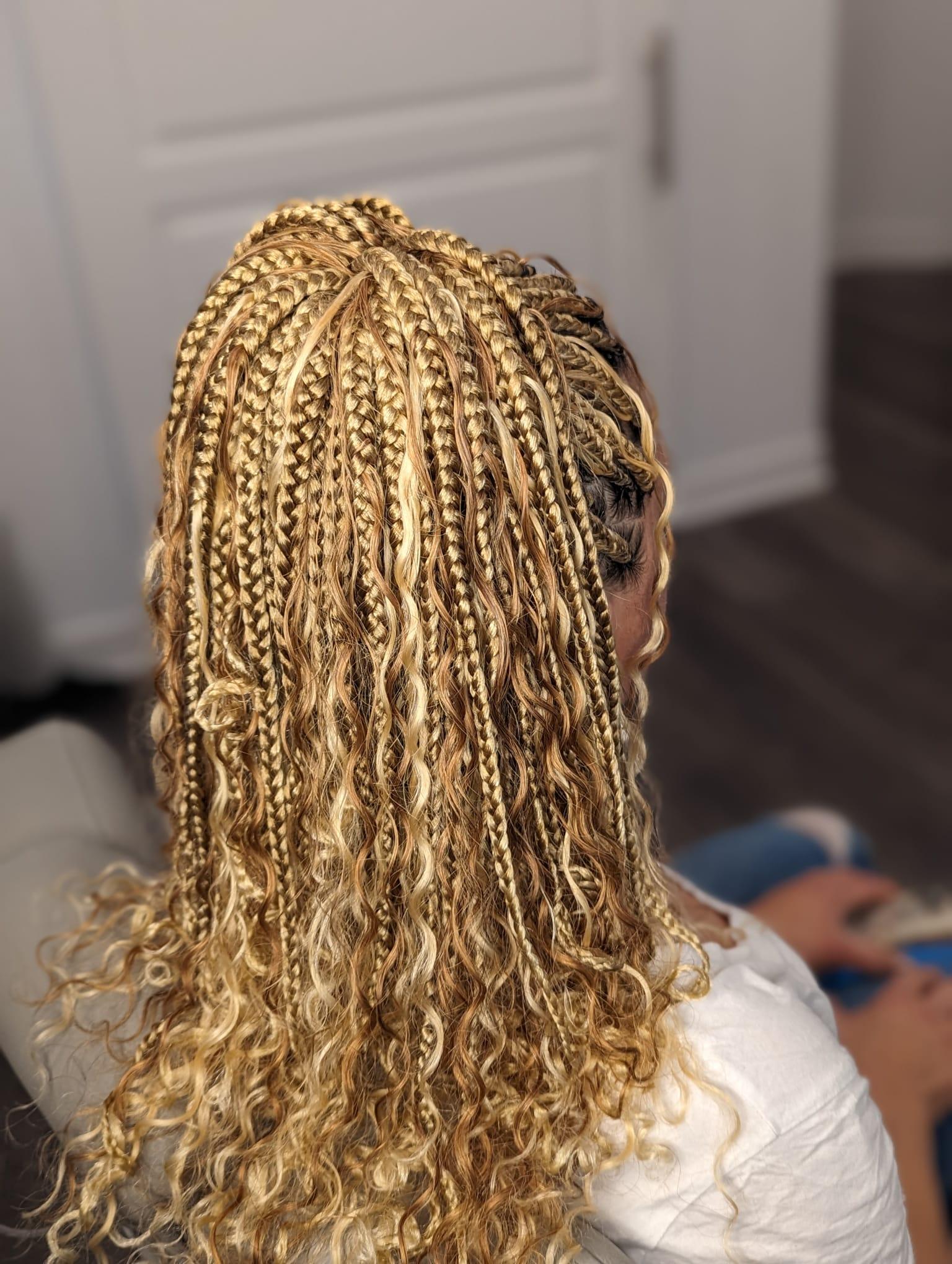 #27 - Bohemian Knotless